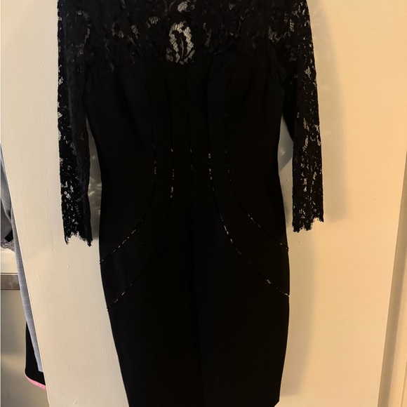 Cocktail dress with lace. - Picture 5 of 6